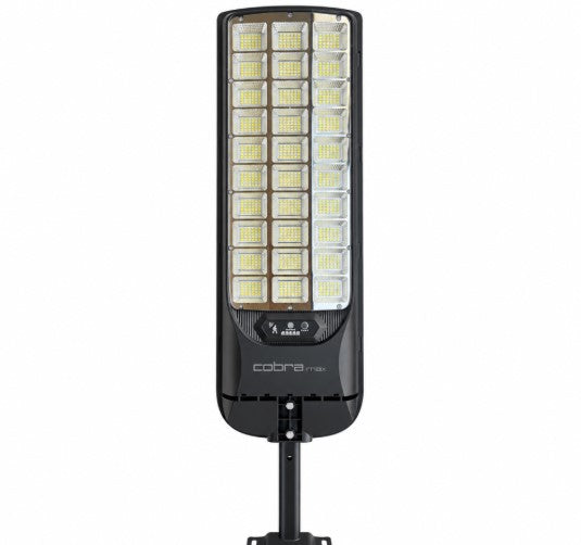 Мощна улична соларна лампа Cobra Max 2250W с IP65 и сензор за движение