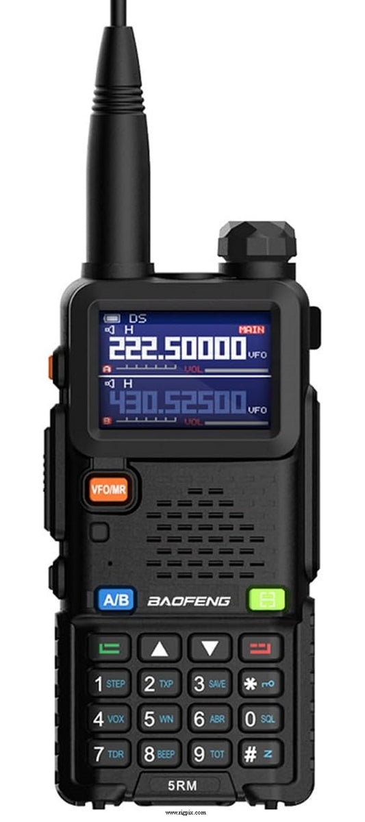Радиостанция Baofeng UV-5RM с цветен дисплей – изглед отпред
