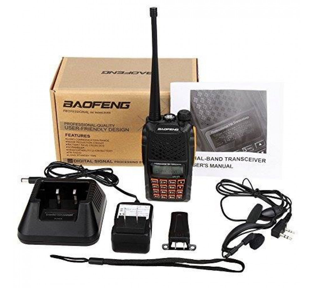 Комплект Baofeng UV-6R: радиостанция, зарядна база, хендсфри, антена и упътване
